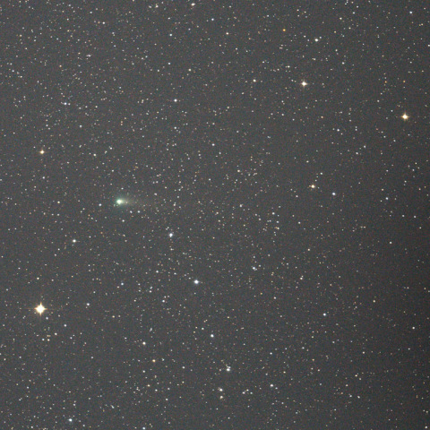 8/27朝のウカイメデン彗星 (C/2013 V5)