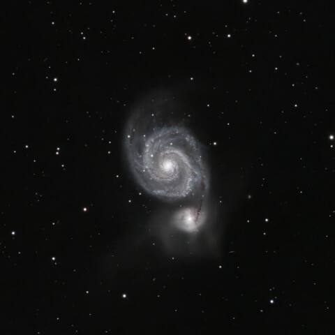 M51：子持ち銀河