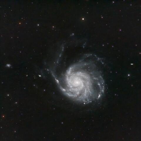 M101：回転花火銀河