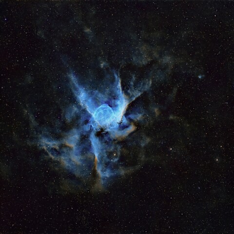 トールの兜星雲