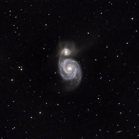 M51：子持ち銀河