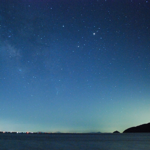 奥琵琶湖から望むさそり座・火星・土星・天の川銀河中心部