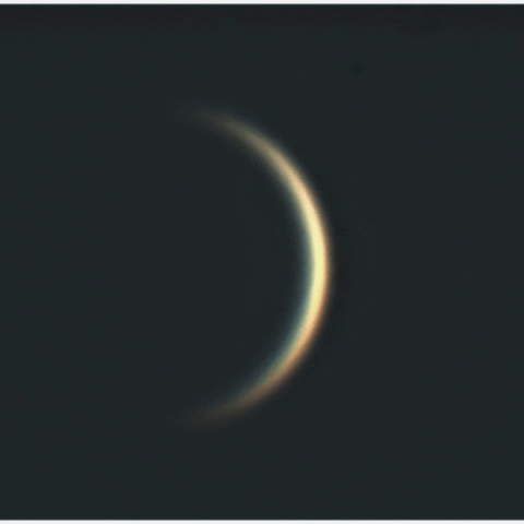 細くなった金星