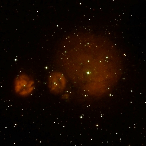 Sh2-254~258 だんご三兄弟