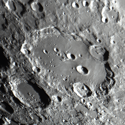 2023年4月1日 月齢10.7/ クラビウスの強拡大