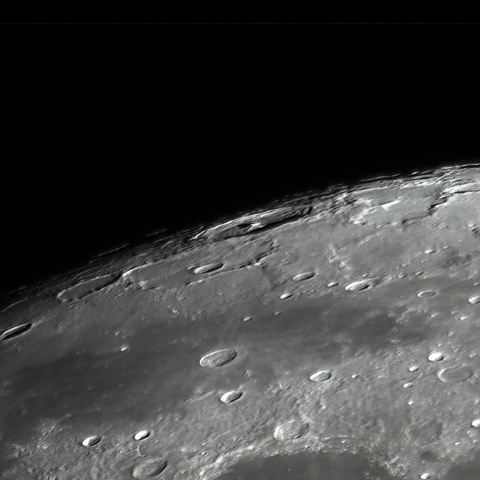 2023年4月4日 月齢13.7/ ピタゴラス拡大