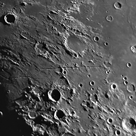 2023年4月27日 月齢7.3/  アリアデウス谷