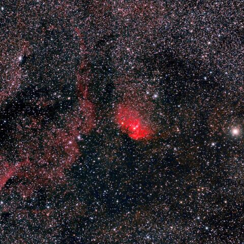 sh2-101 チューリップ星雲