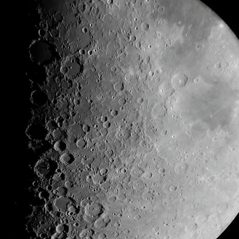 スマホでコリメート撮影した月