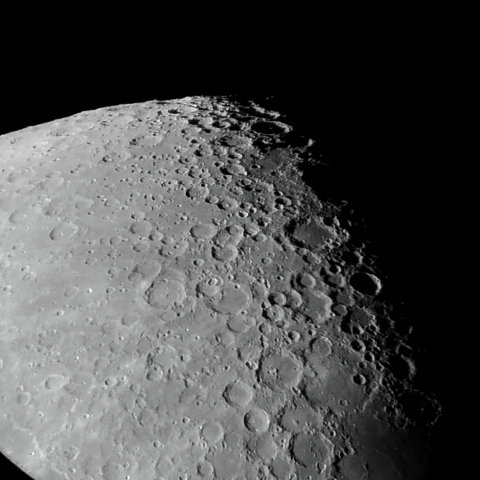 スマホでコリメート撮影した月