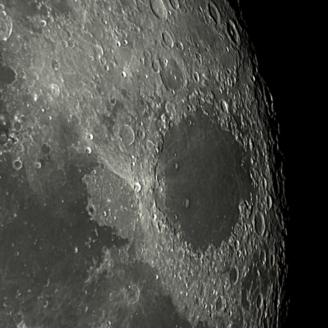 危難の海　付近