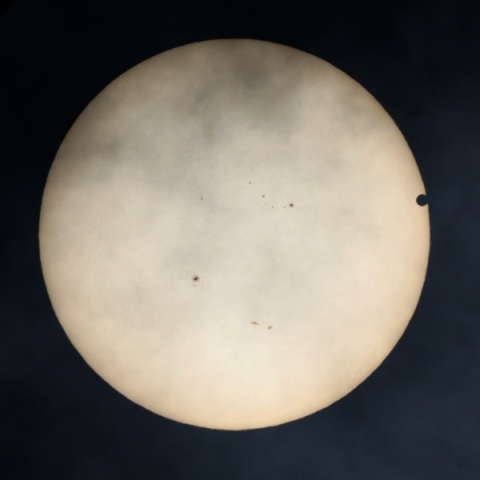 金星の太陽面通過　第３接触直後