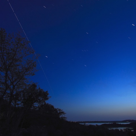 桜と海とISS(国際宇宙ステーション)