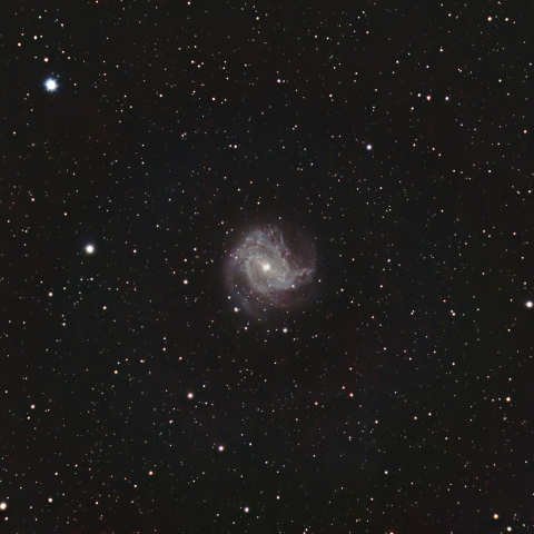 M83 南の回転花火銀河