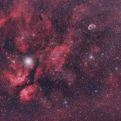 サドルからクレセント星雲付近