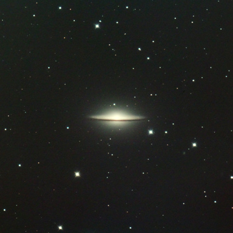 M104（ソンブレロ星雲）
