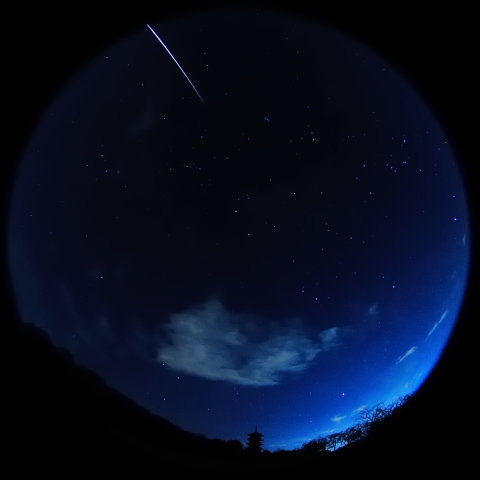 ふたご座流星群の火球