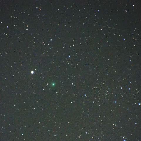5月22日の流星とラヴジョイ彗星 (C/2014 Q2)
