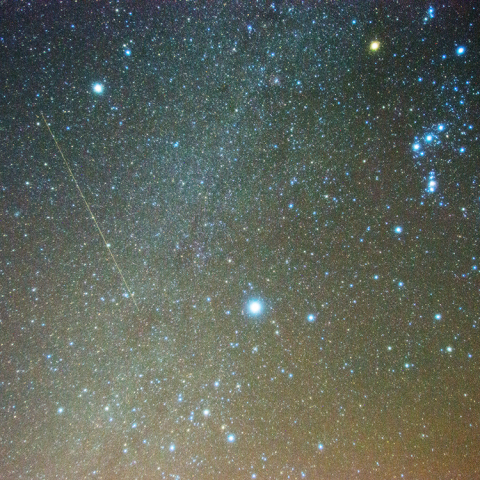 冬の大三角と流星