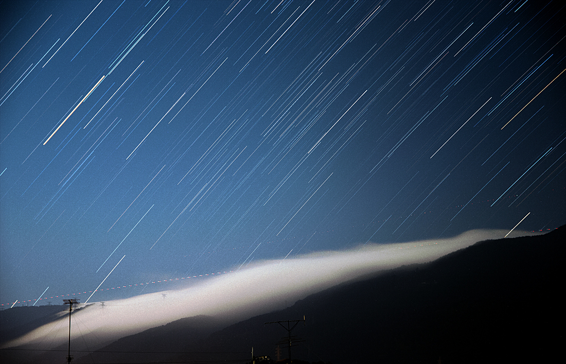滝雲と光跡 By フォトスタジオミナミ 天体写真ギャラリー