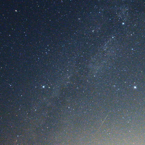 8月14日ペルセウス座流星群と夏の大三角