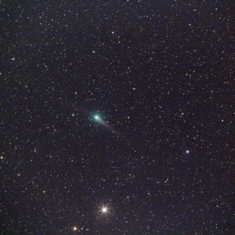 ジョンソン彗星(C/2015 V2) と イザル