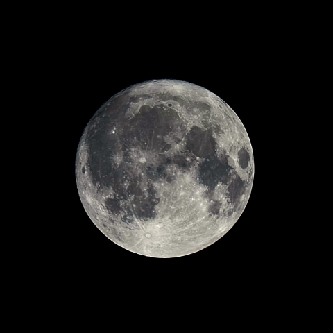 Strawberry Moon（月齢15.1）