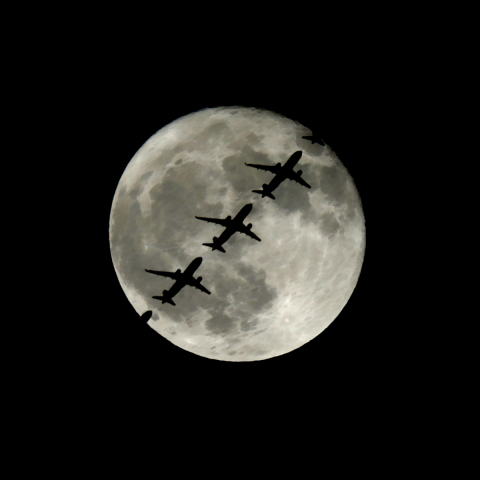 月面を駆け抜けるAirbus A320-232