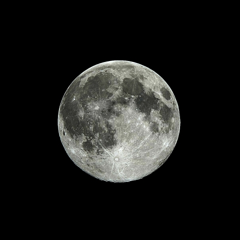 Snow Moon（月齢14.8）