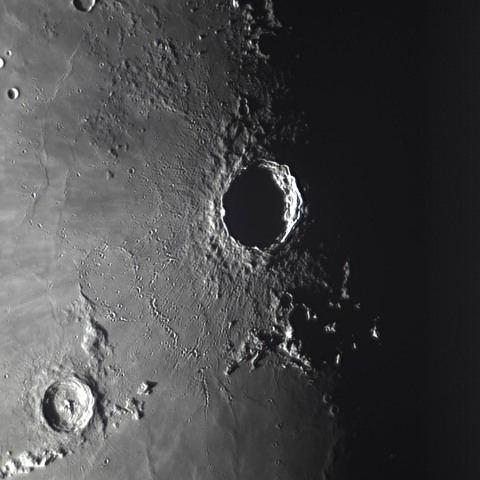 コペルニクスとスタディウス火口列