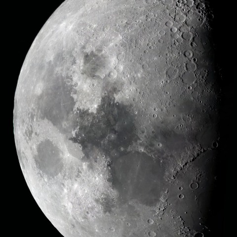 2015年4月27日の月（モザイク合成）