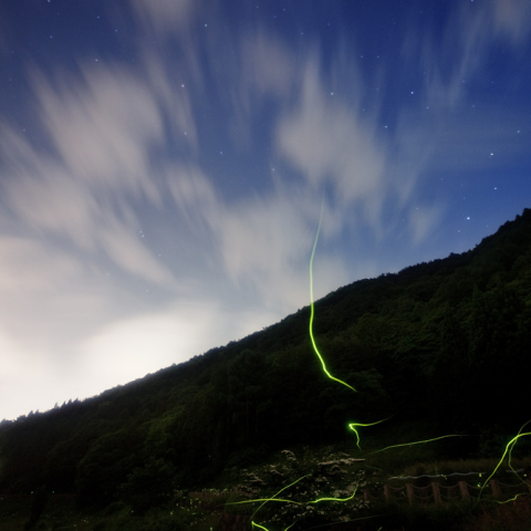 宙（そら）へ舞う蛍