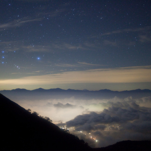 駒ヶ根雲海オリオン座