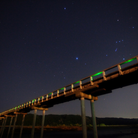 彼岸の冬星蛍橋