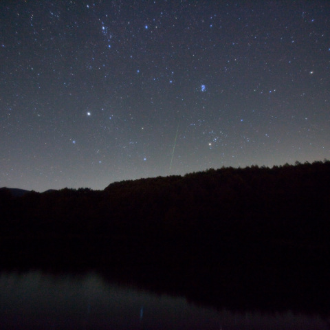 オリオン座流星群の御射鹿池