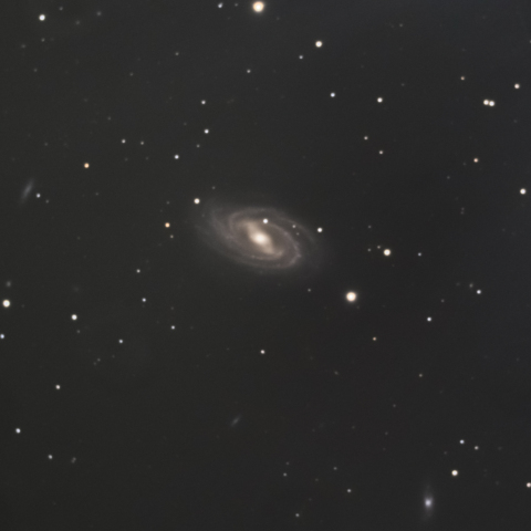 M109(おおぐま座棒渦巻銀河)