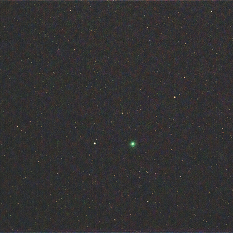 スワン星雲 (C/2025 R2)