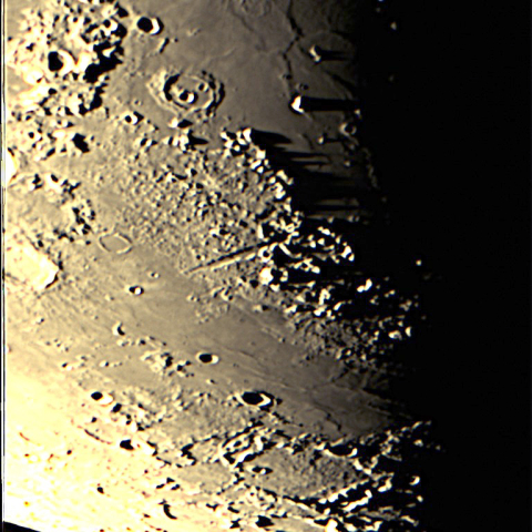 月面（雨の海、アルプス山脈から北極まで）