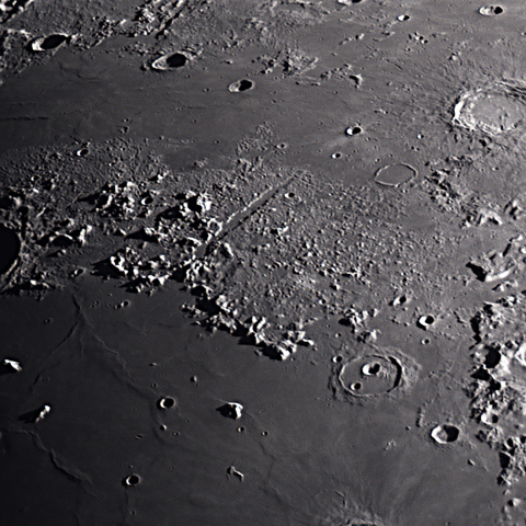 アルプス山脈とアルプス谷