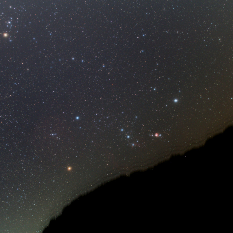 昇るオリオン座