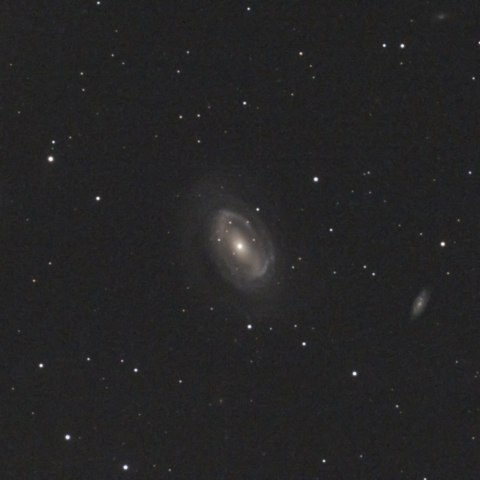 NGC4725