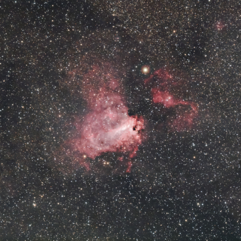 M17（オメガ星雲）