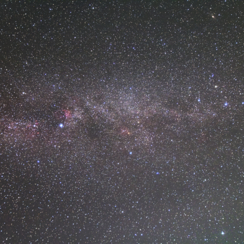 はくちょう座からカシオペア座の天の川