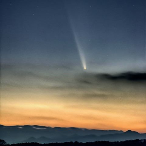 最接近中の紫金山・アトラス彗星＠狭山湖