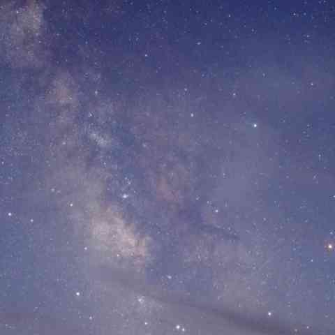 青く染まる銀河