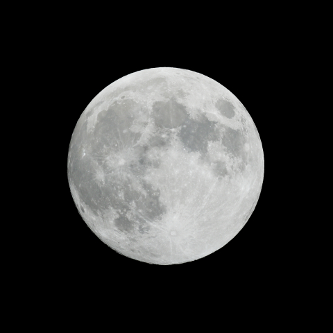 満月10時間前（輝面比99.8%）