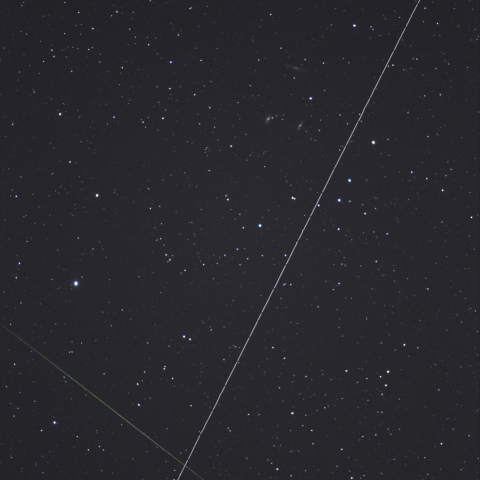 小惑星2012 DA14と流星と銀河