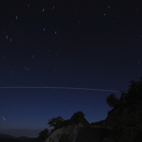 北天を横切るISS