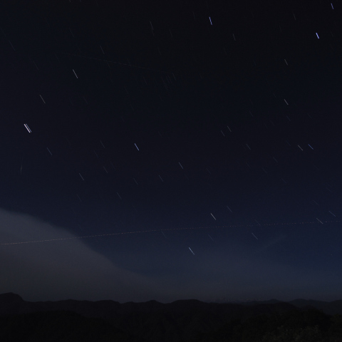 陸域観測技術衛星「だいち」と流星