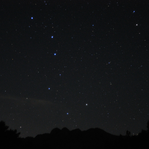 三ッ峠山に沈む北斗七星
